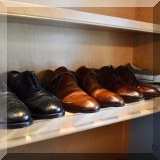 H21. Men's shoes. 